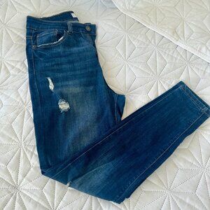 Wax Jean Dark Wash Distressed Skinny Jeans Women’s Size 9